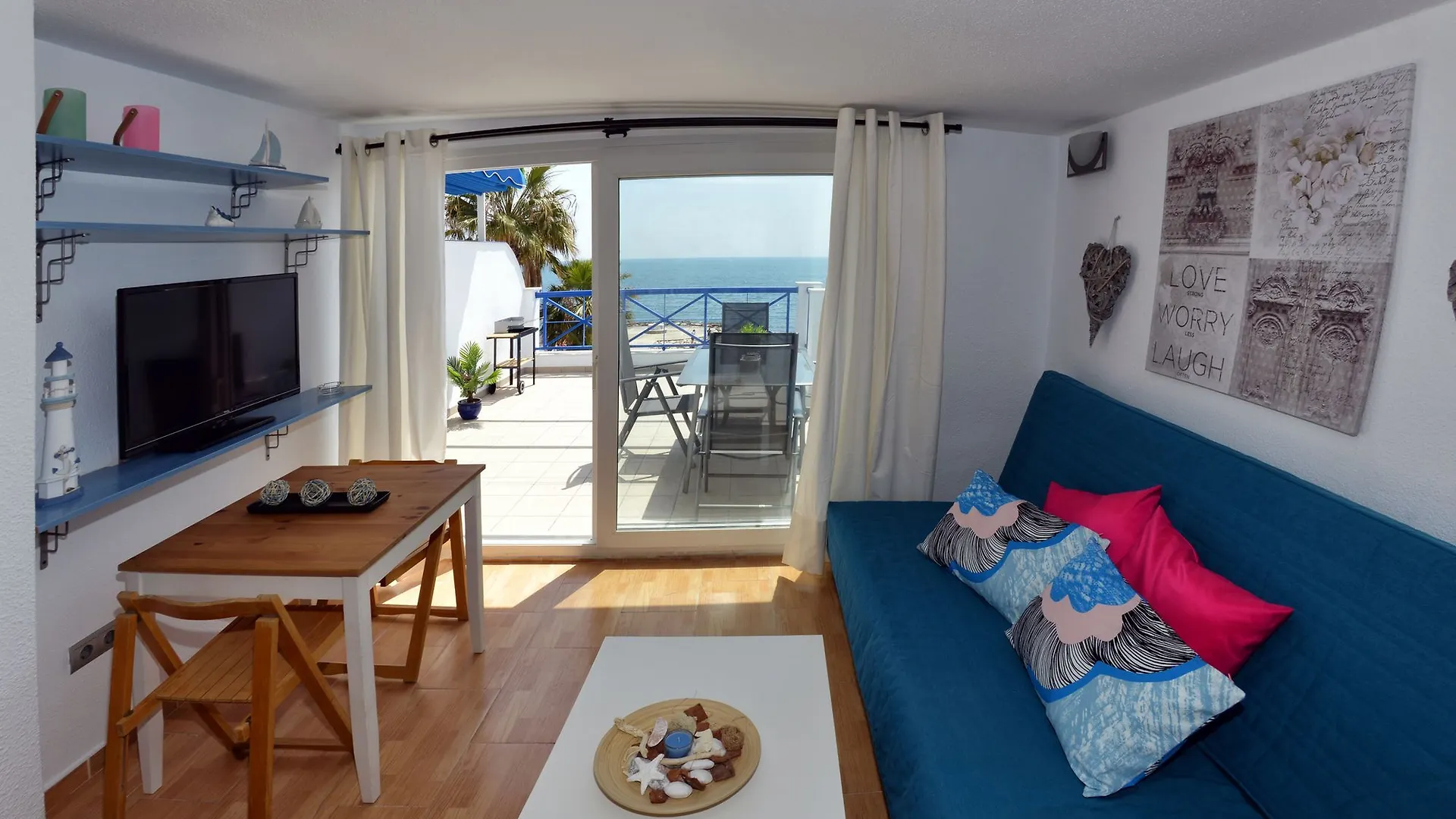 Apartment Apartamentos Cenacheros - Wondersisters Malaga