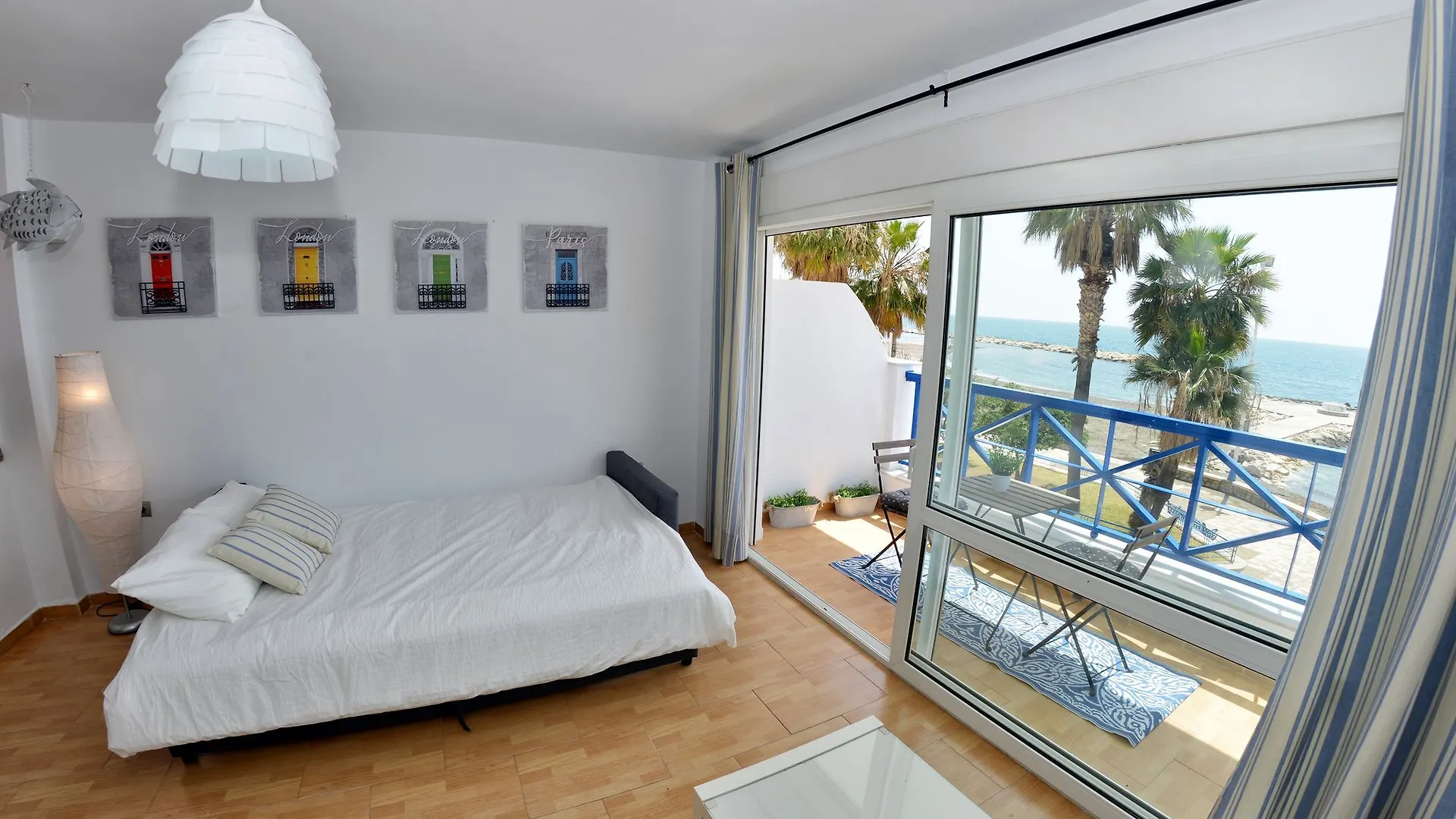 Apartment Apartamentos Cenacheros - Wondersisters Malaga